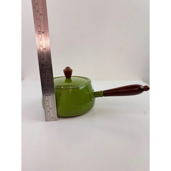 Vintage Tiny Avocado Fondue Pot Aluminum Wooden Single Handle with Lid - Picture 7 of 9